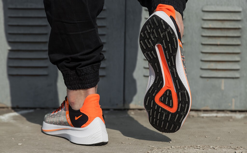 Nike React spor ayakkabı